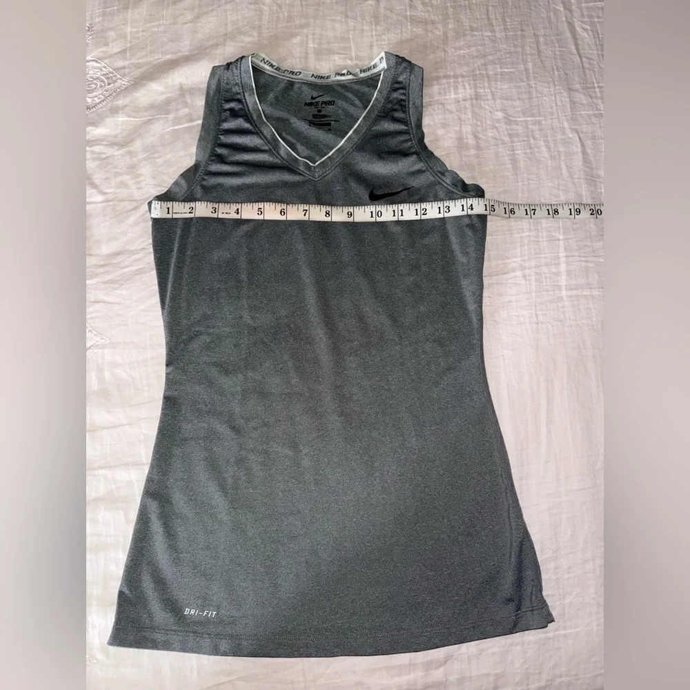 Nike Pro Grey Athletic Tank Top Size S